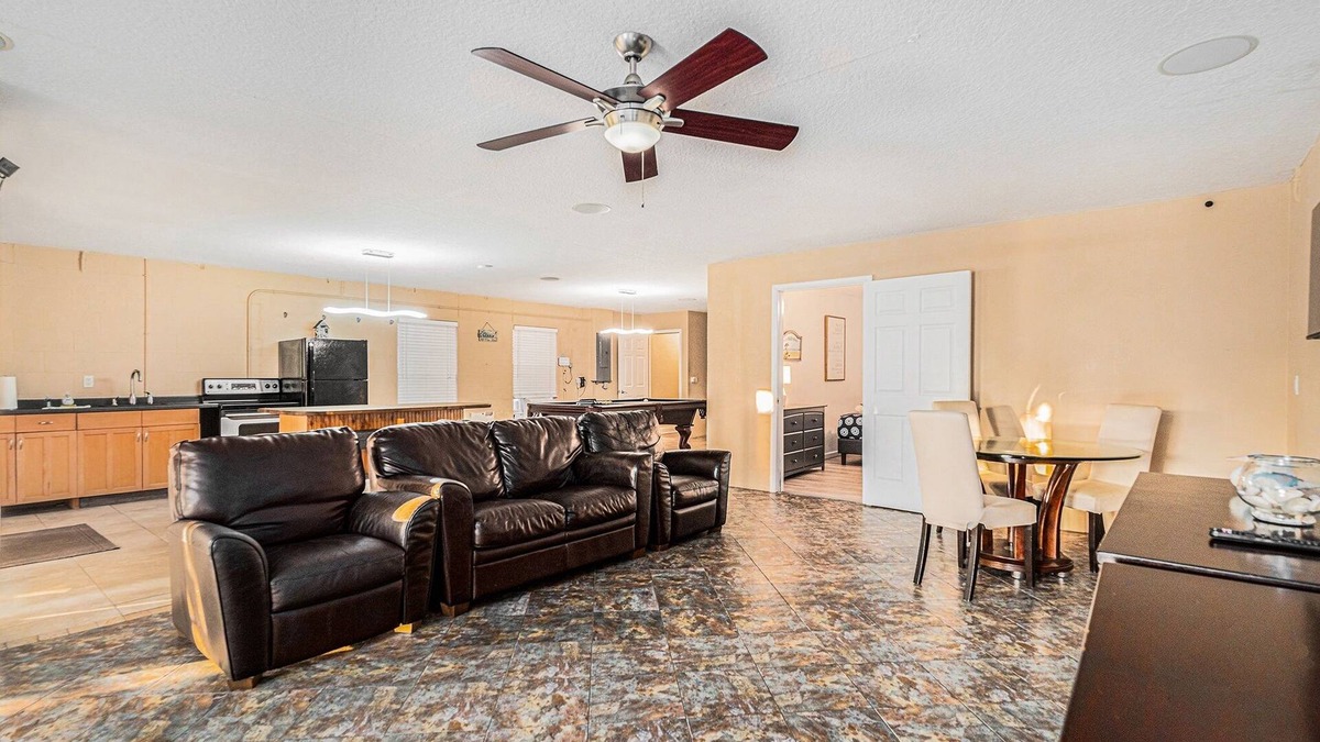Apollo Beach House | *Seaside Retreat* Luxury Ocean Side Home W/a Pool