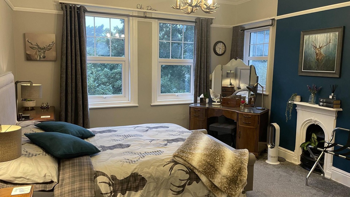 Scarborough House | Seaside-Scarborough-WiFi-Parking-PetsOK-Sleeps-7/8