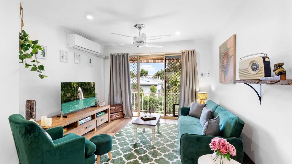 Scarborough Apartment | Seaside Serenity: Charming 2-Bedroom Getaway