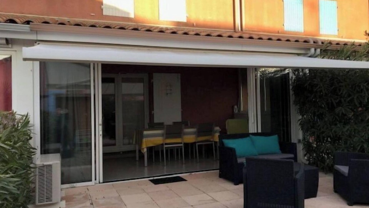 Portiragnes-Plage Villa | Seaside villa, Wifi, secure residence with swimming pool