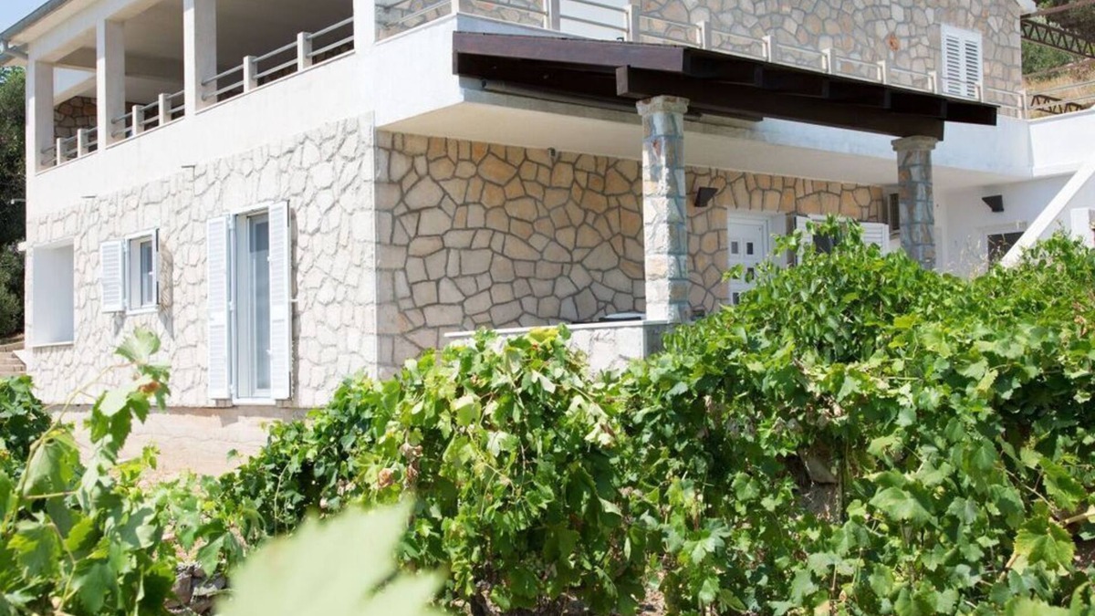 Zavala House | Seaside Zavala Comfortable holiday residence