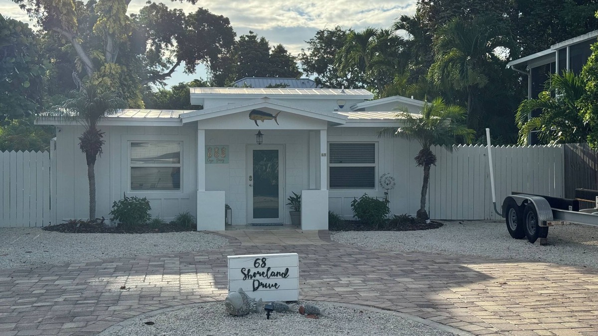 Anglers Park House | Seasonal Key Largo Retreat with Private Pool, Tiki Hut & Beach Access