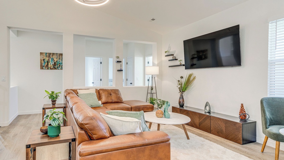 Aurora Condo | Seasonal Pool, Balcony: Quiet & Cozy Aurora Condo!