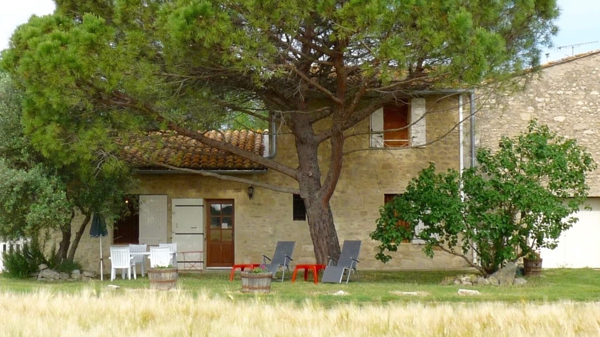 Saint-Etienne-du-Gres Other | Seasonal renting house, Saint Etienne du Grès, large view on the Alpilles