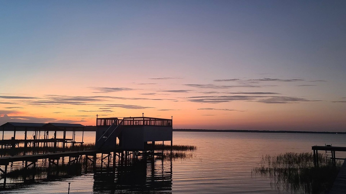 Weirsdale House | Seasonal Rental on Lake Weir