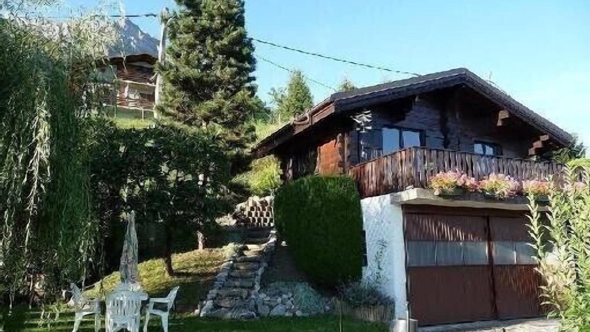Passy Ski Chalet | Seasonal rental, small self catered chalet