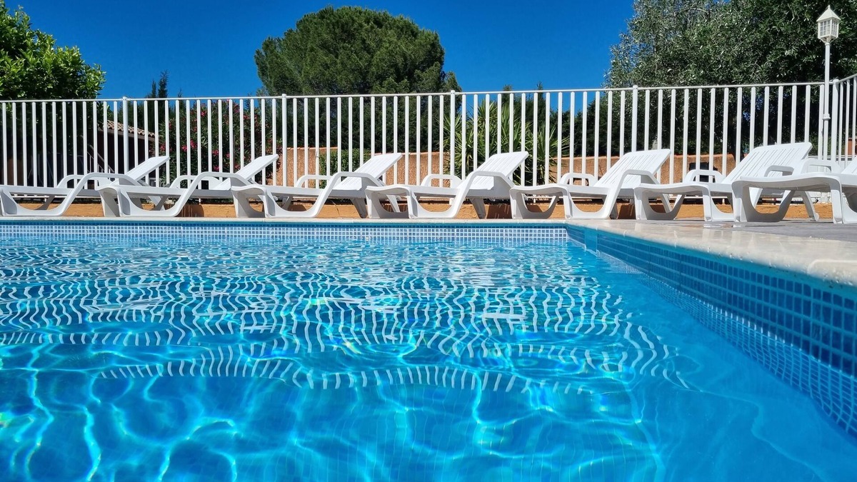 Caux Apartment | Seasonal rentals of furnished apartments, cottages, apartments, with swimming pool in a quiet location.
