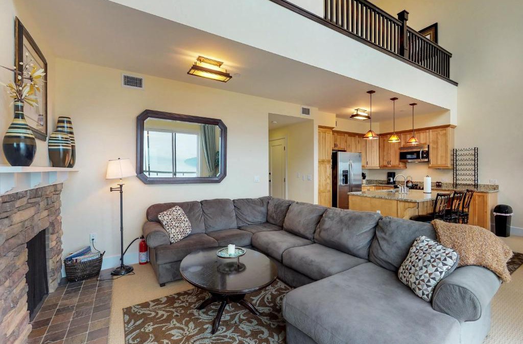 Sandpoint Apartment | Seasons 331 - Penthouse