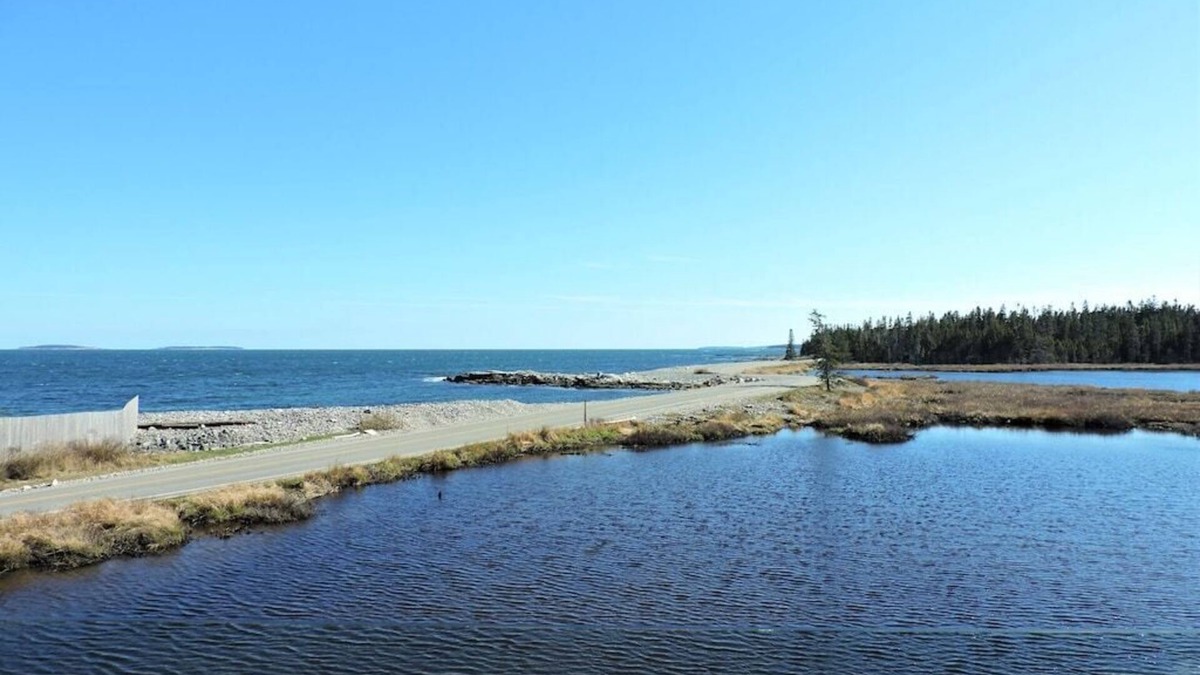 Seawall Condo | SeaStar Ocean Front Condo