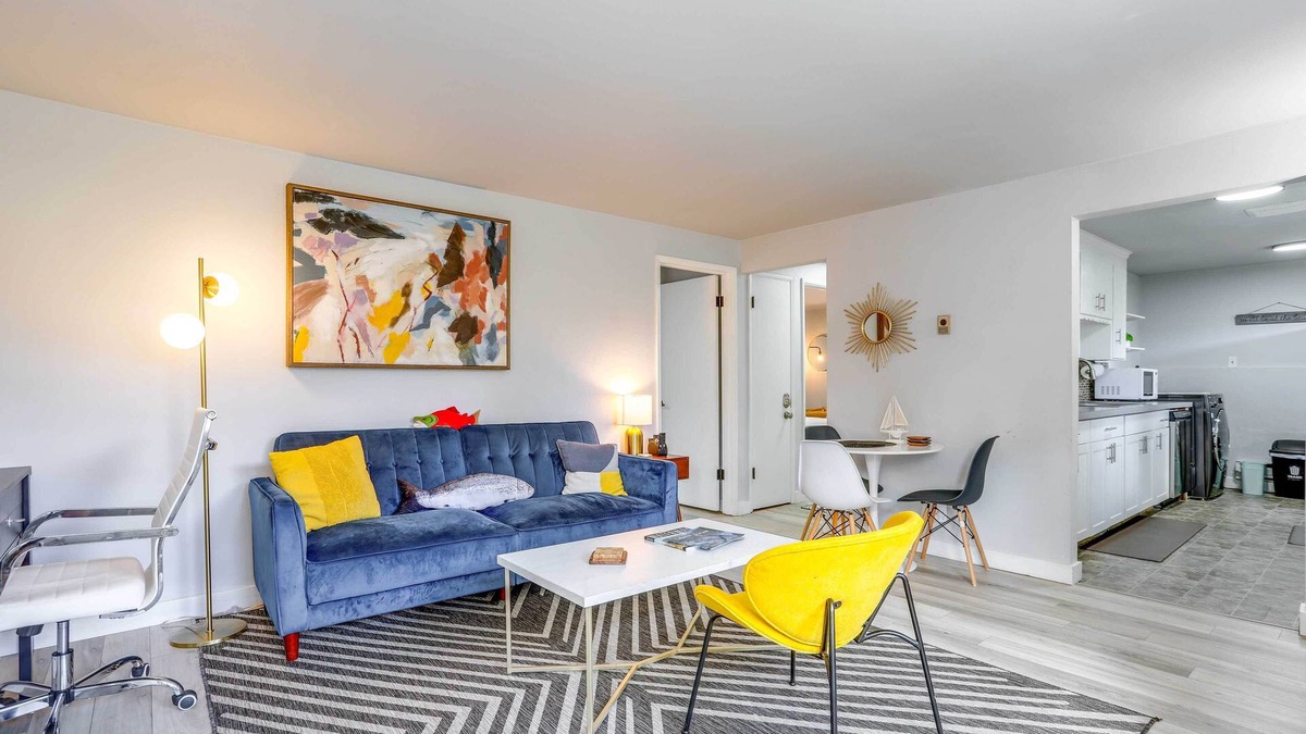 Old Ballard Apartment | Seattle Garden Apt: Walk to Water & Amenities!