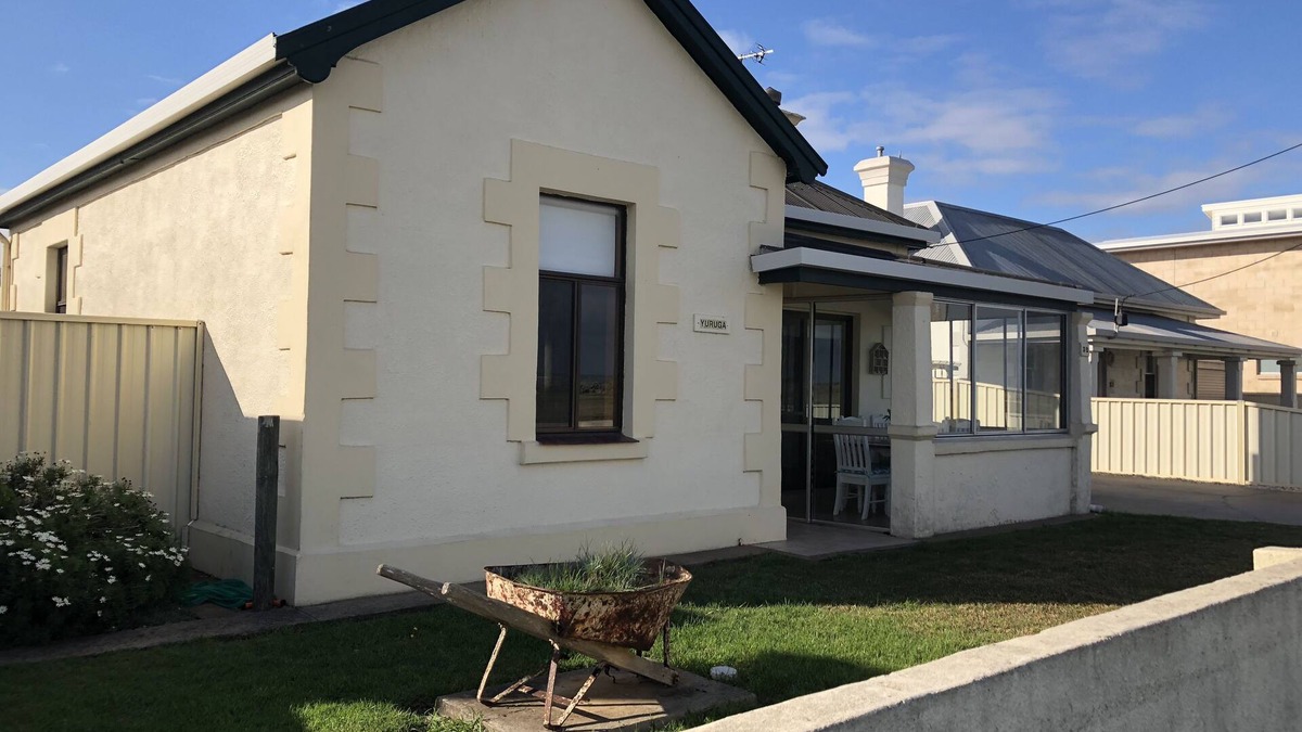 Port Macdonnell House | SEAVIEW COTTAGE Stunning Southern Ocean Views