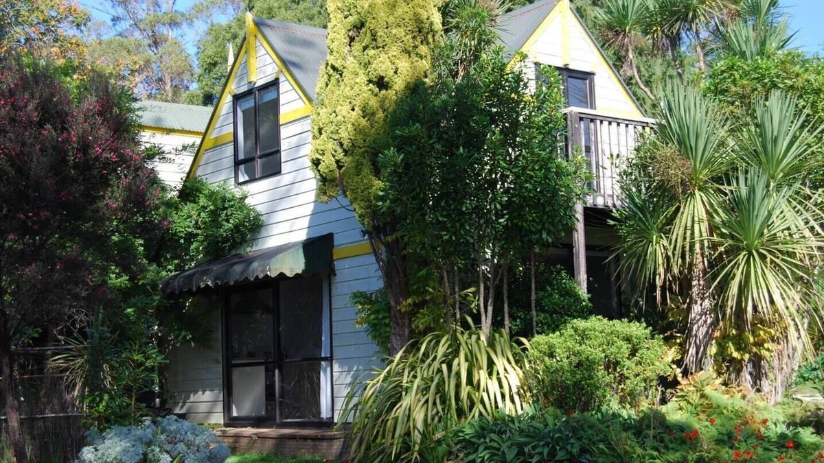 Parapara House | Seaview Cottage, Golden Bay Lodge