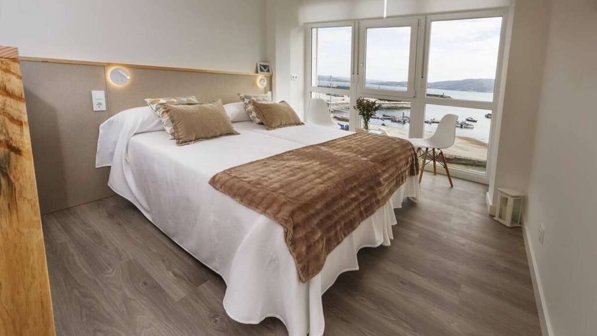 Muxia Apartment | Seaview studios gallery window Muxia/Seaview studios gallery window Muxia