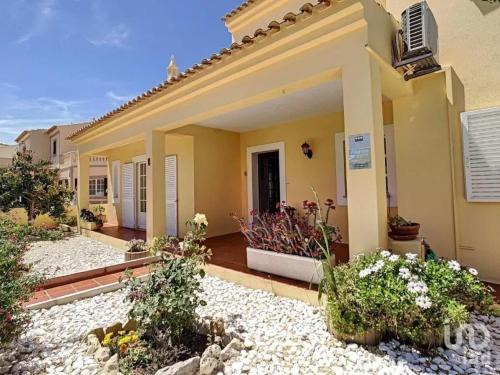 Olhao Villa | Seaview Villa with Private Pool in Moncarapacho