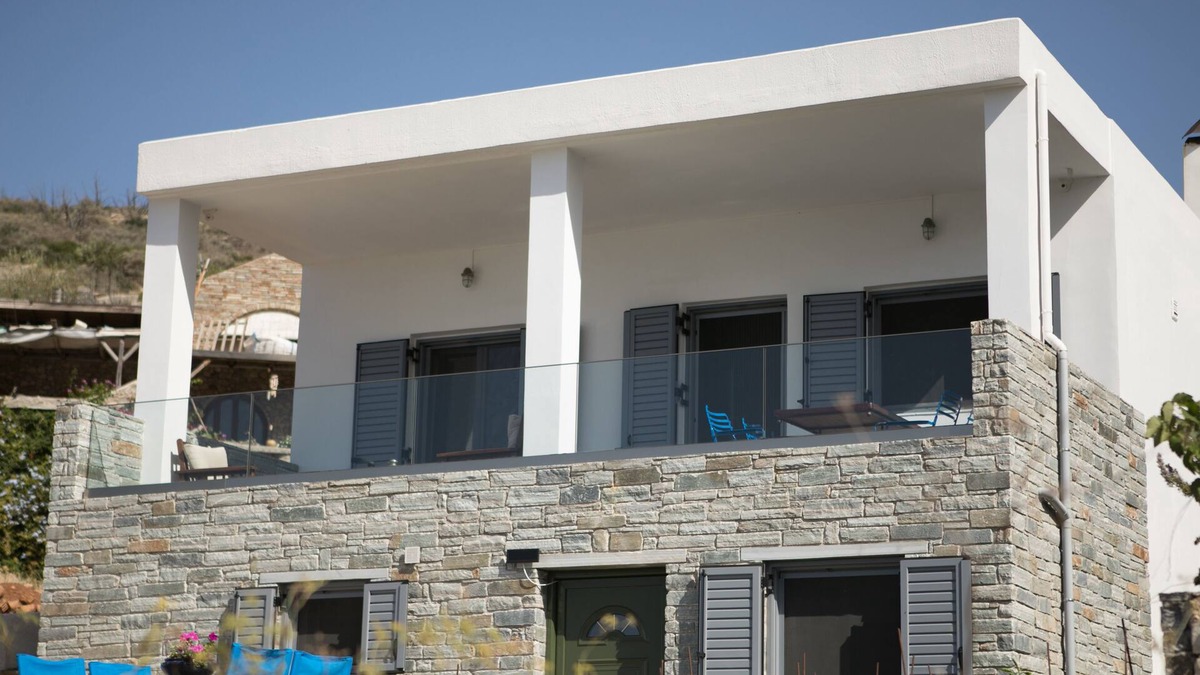 Nea Styra Villa | Seaview VillanOnly 100 meters from the beach and with ulimited sea view.