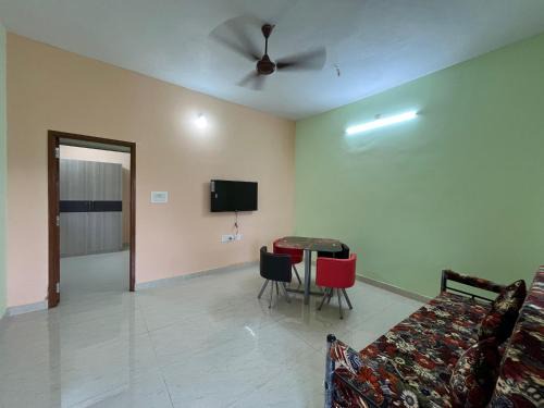 Saligrama House | Seaway Resort