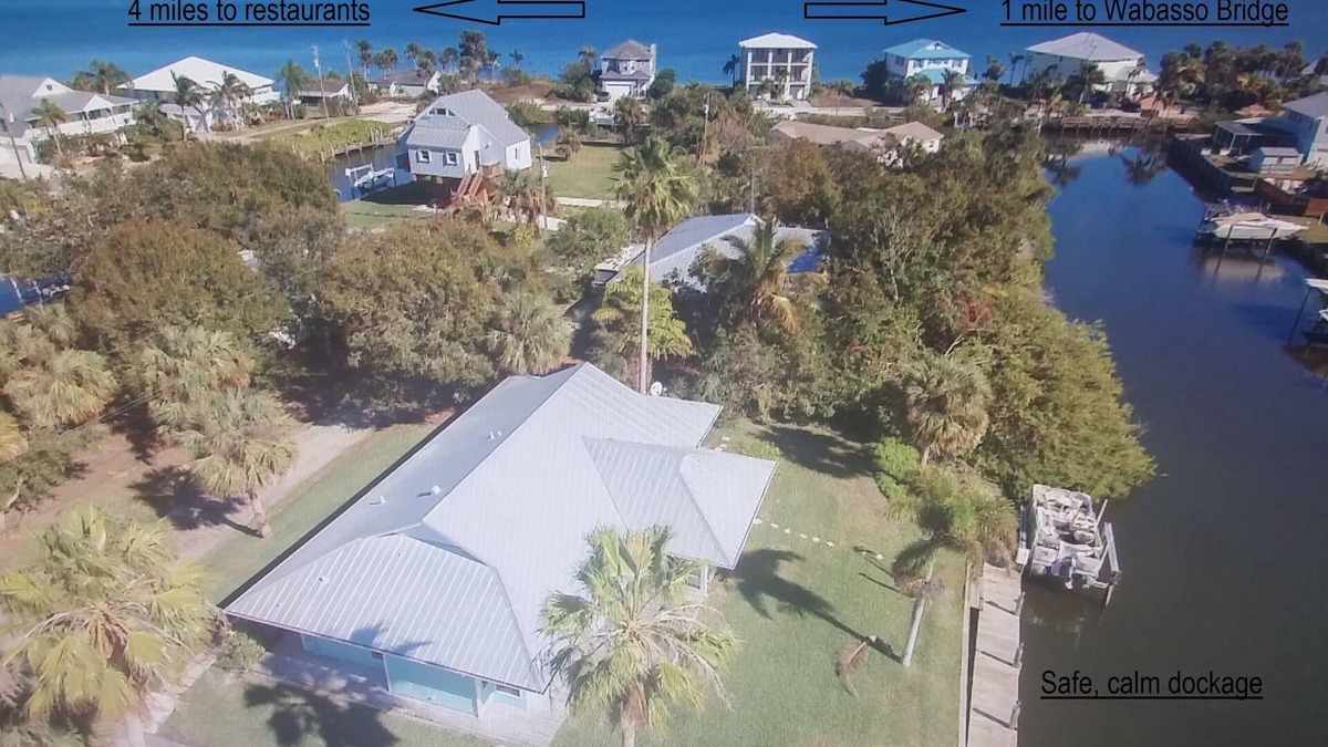 Sebastian House | Sebastian Fisherman/Family Delight*Deep Water Access*Boat Dock and Hot Tub