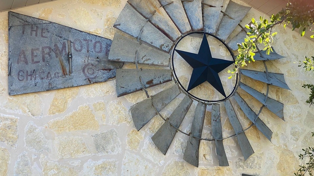 Comfort Villa | Secluded 12 Ac Hill Country Ranchette near Comfort Tx with Hilltop Views.n