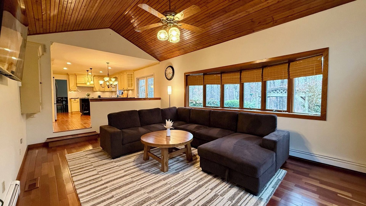 Galloway House | Secluded 3-Acre Retreat – Private King Suite, Full Kitchen, Near Atlantic City!
