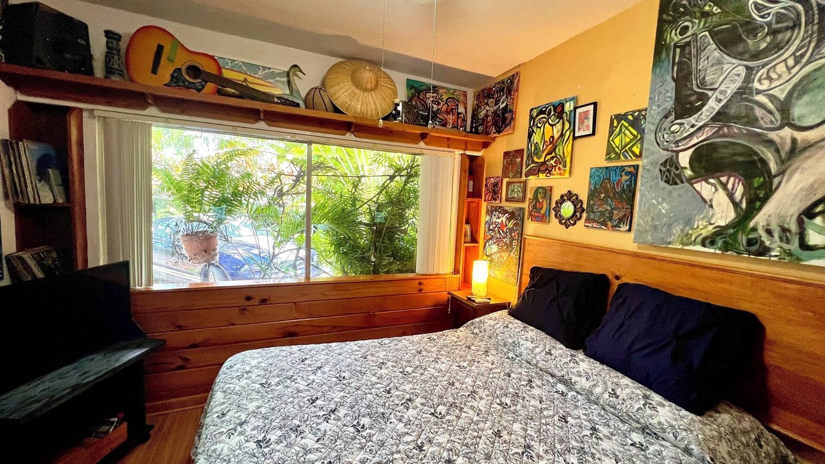 Cutler Bay House | Secluded Bungalow Oasis & Sanctuary garden between Miami & Keys