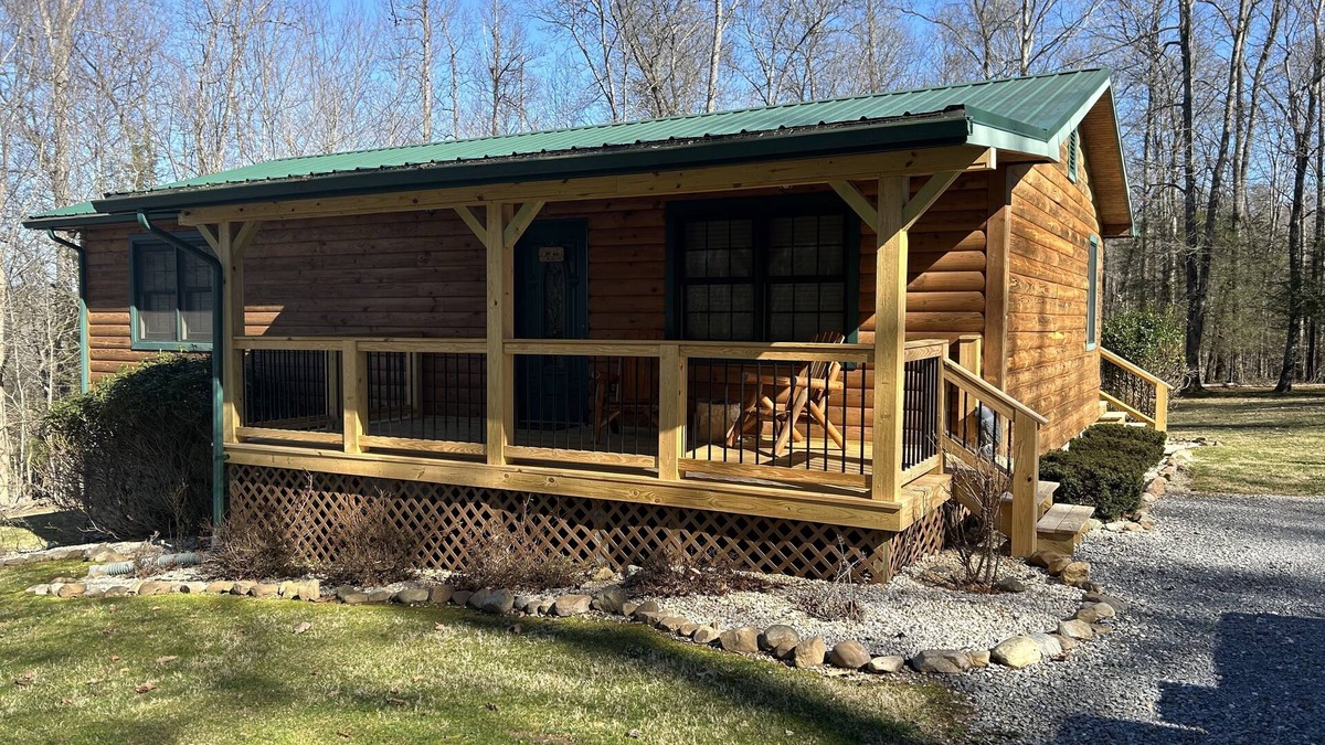 Bristol Cabin | Secluded cabin near South Holston River