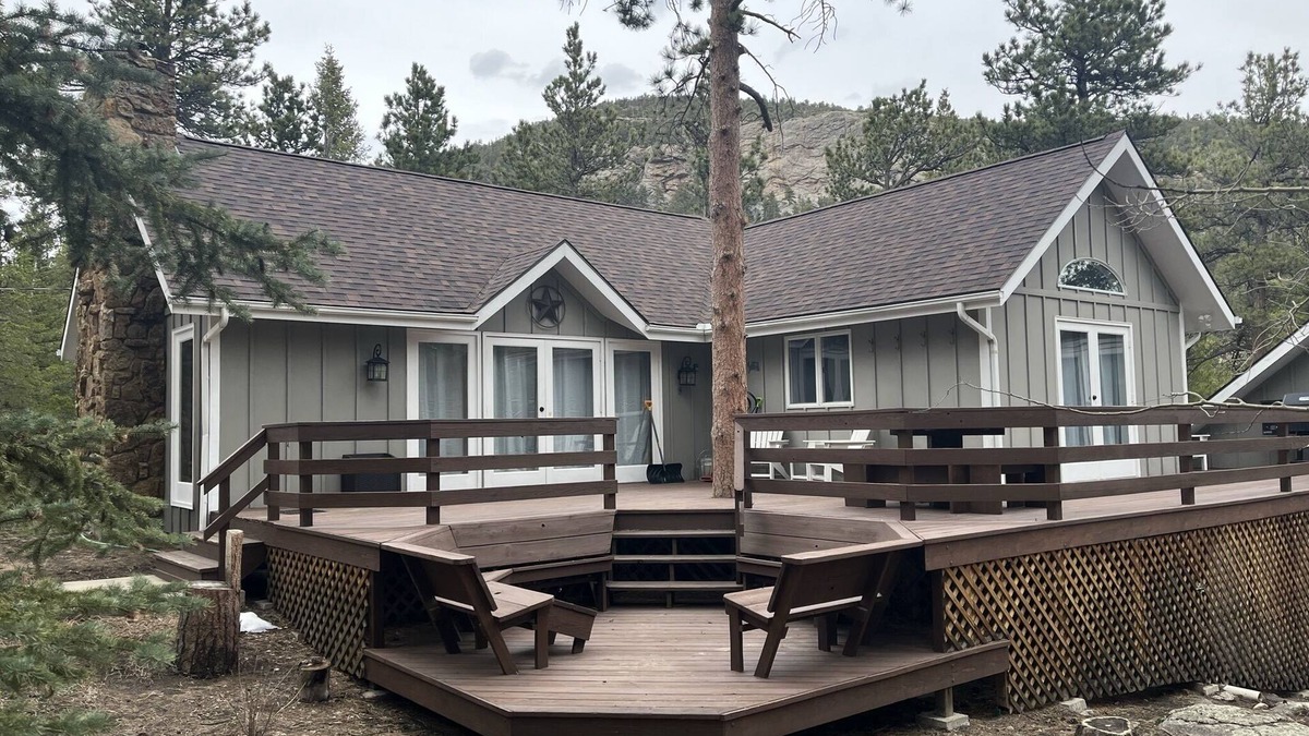 Allenspark House | Secluded Cabin near Wild Basin