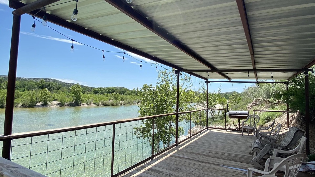 Uvalde Cabin | Secluded Casita on the Crystal Clear Nueces River