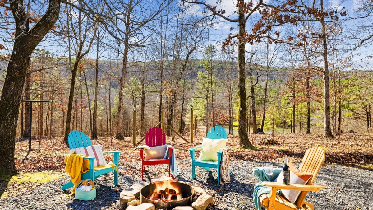 Octavia Cottage | Secluded Cottage on 50 Acres - -30 min from Hochatown