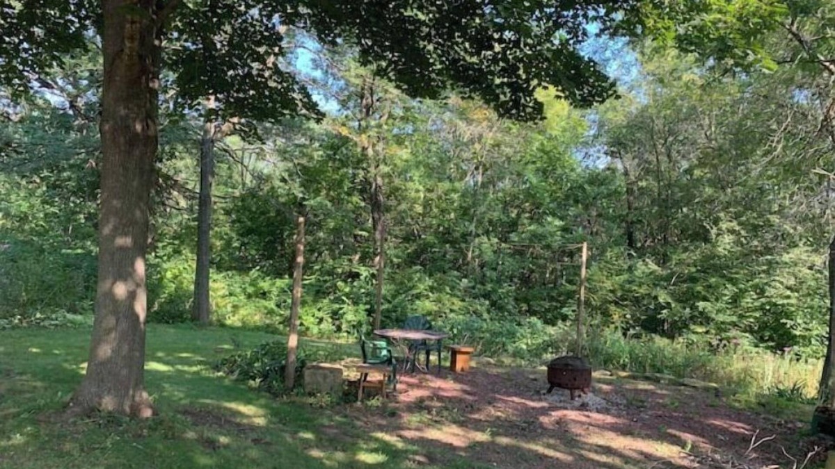 Edmund House | Secluded Driftless Area Getaway on 30 Wooded Acres