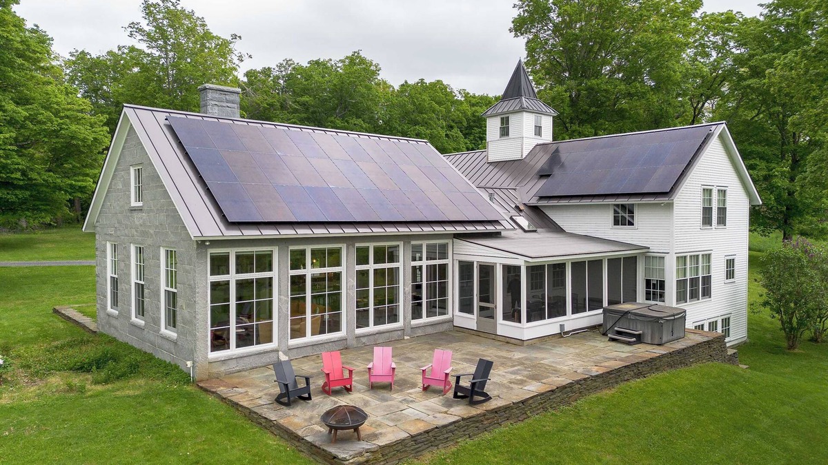 Williamstown House | Secluded Estate: Hot Tub, Walking Path To Downtown