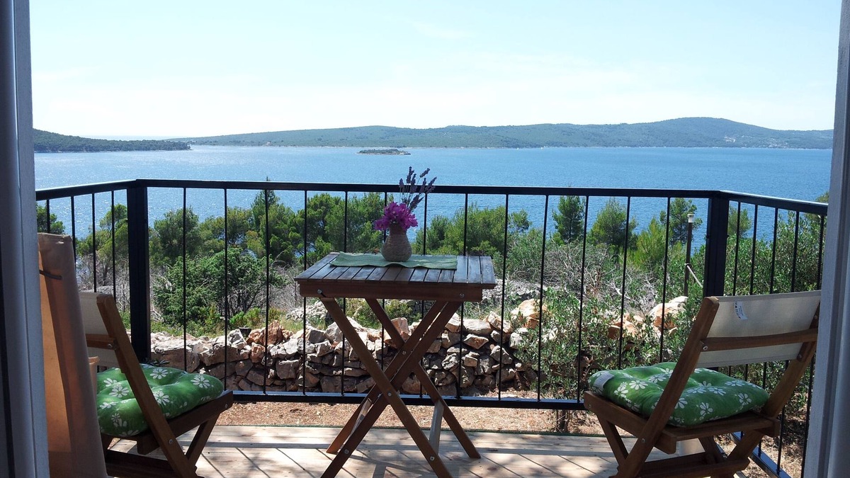 Cove Makarac (Milna) House | Secluded family friendly house Milna, Brač (K-12229)