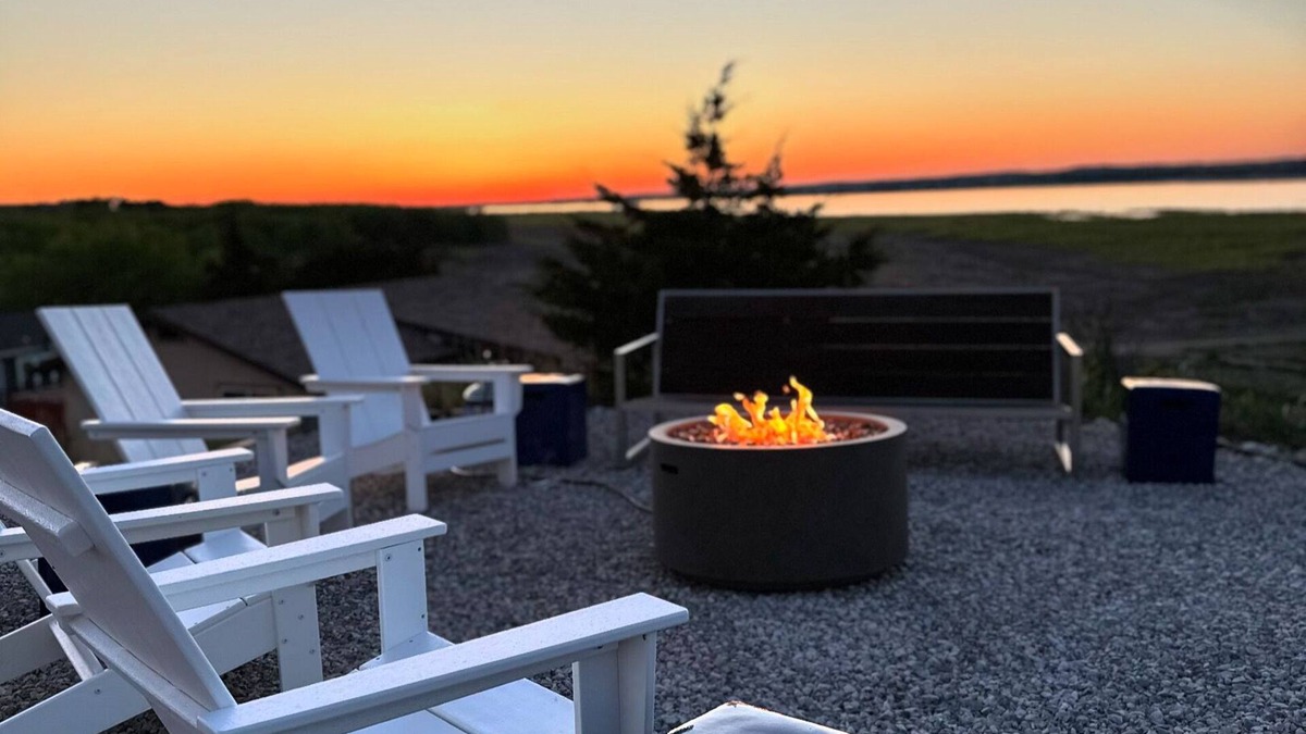 Brule House | Secluded Family Oasis Next To Bayside Golf w/Deck & Unreal Sunset Views!