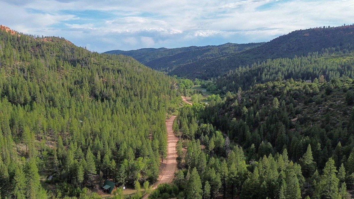 Mammoth Creek Apartment | Secluded Glamping Near Zion & Bryce — Stargaze