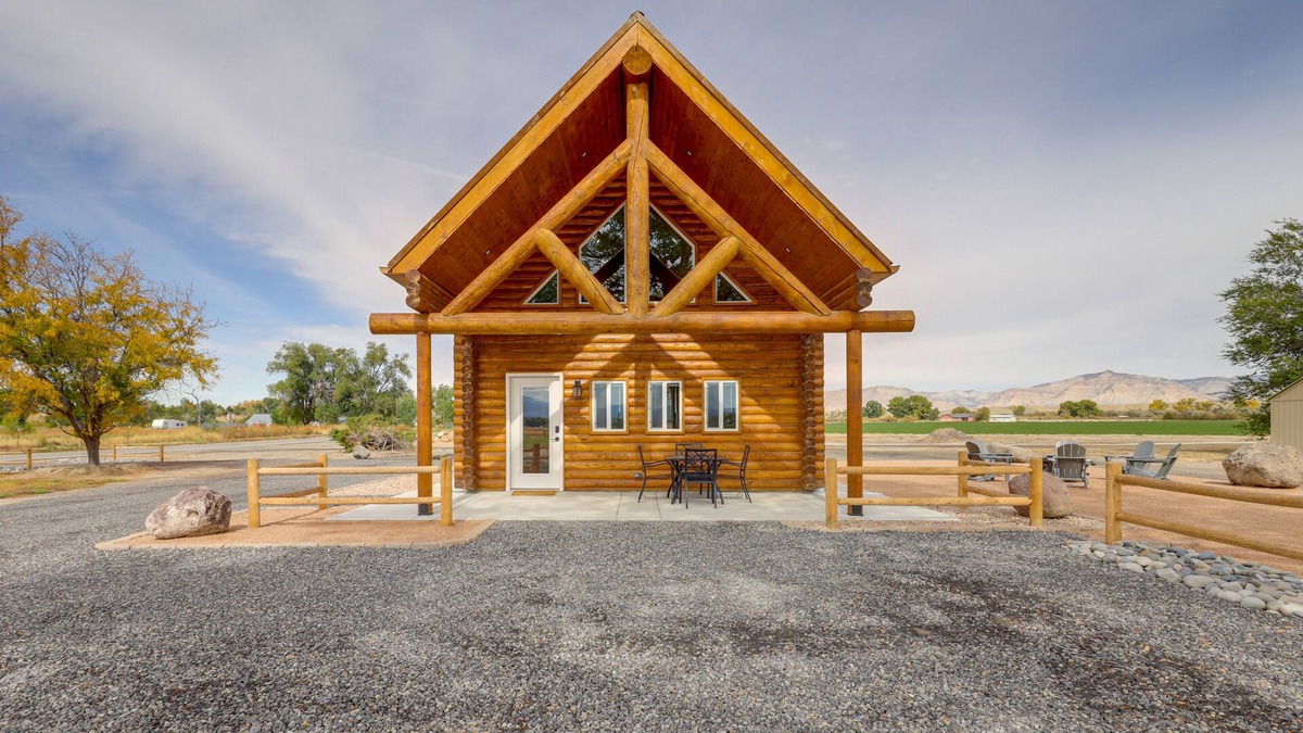 Grand Junction Cabin | Secluded Grand Junction Getaway w/Sweeping Views!