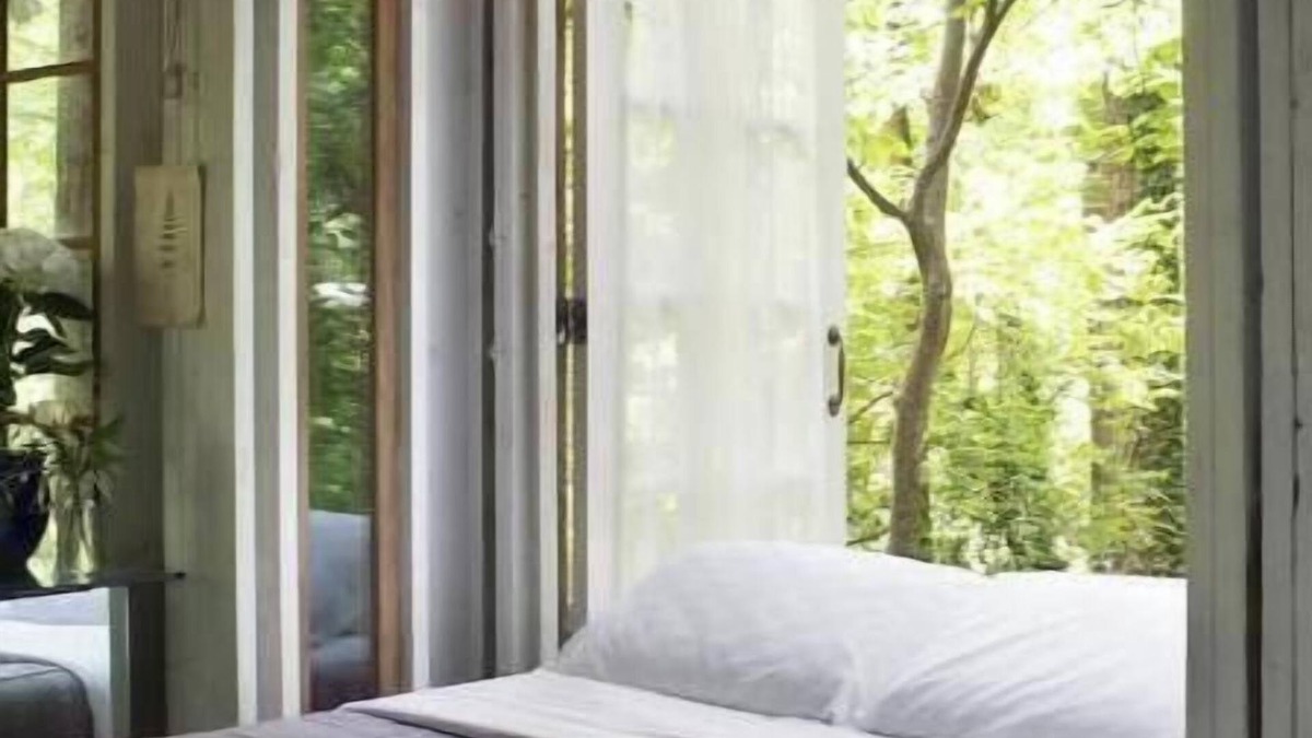 Buckhead House | Secluded Intown Treehouse