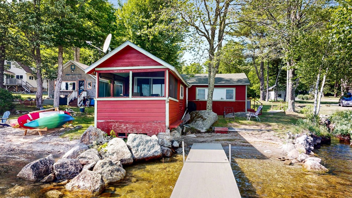 Ellsworth Cottage | Secluded lakefront cottage great views, dock & boat launch
