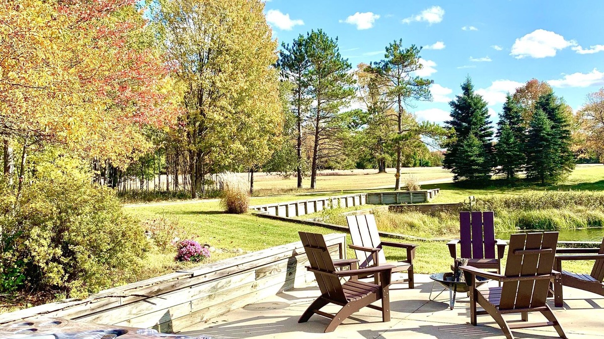 Cadillac Cabin | Secluded Lodge with hot tub