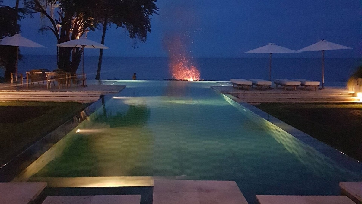 Bondalem Villa | secluded private resort on beach