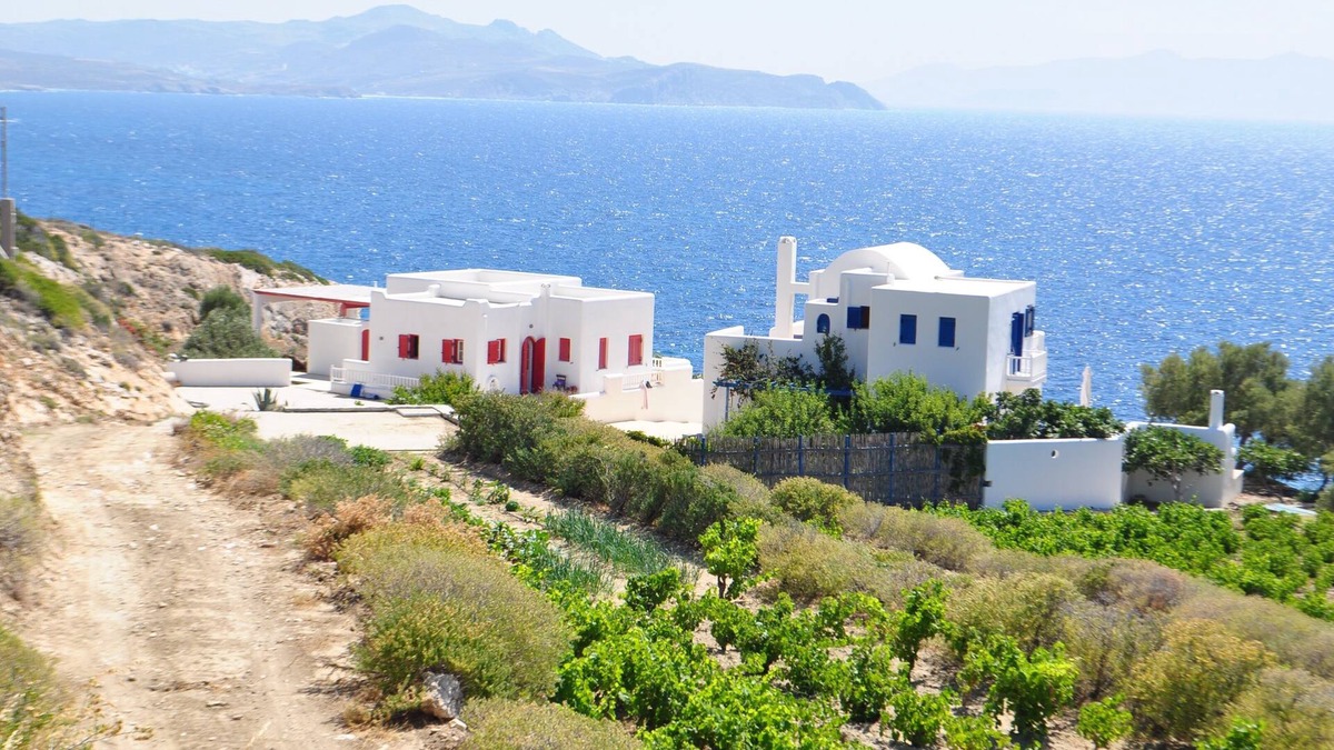Naxos Villa | Secluded private cliff's edge villa w/ trail to beach and restaurant.