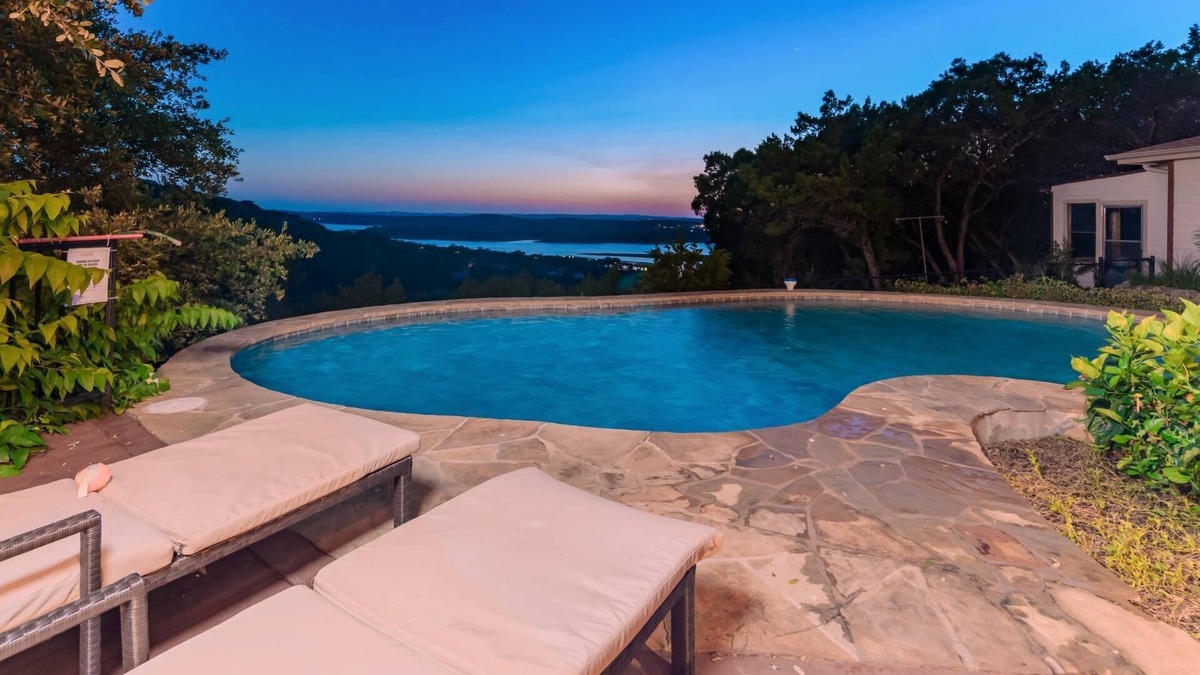 Lago Vista House | Secluded Retreat w/Private Pool, Epic Views, Room for the whole family!