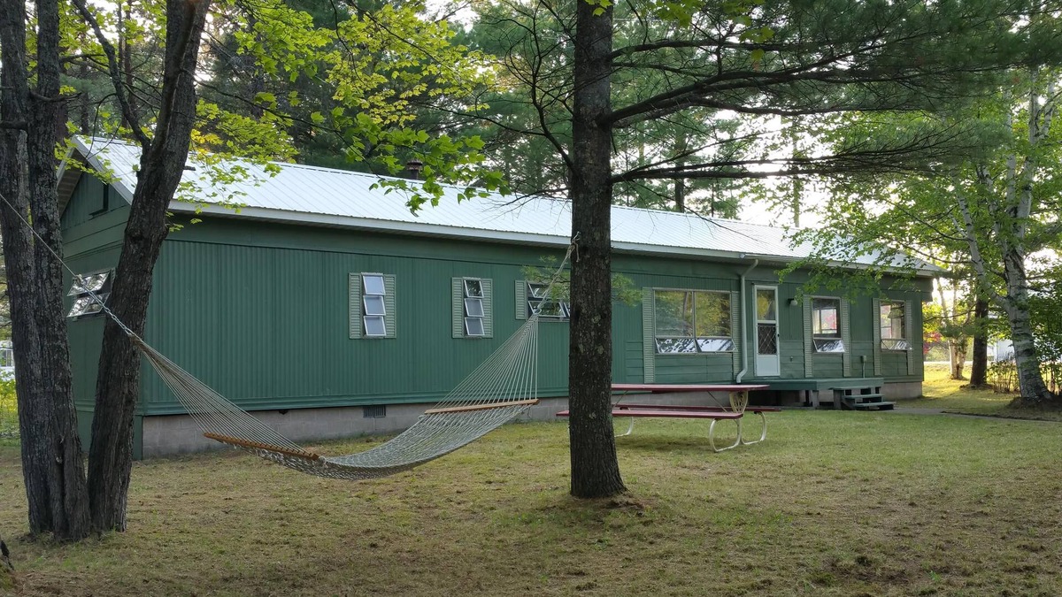 Au Train House | Secluded Retreat w/river access near Lake Superior Beach and Pictured Rocks