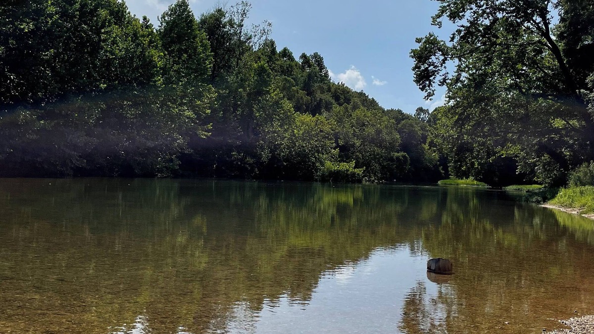 Steelville House | Secluded RV with private river access - 1 minute walk to the water!