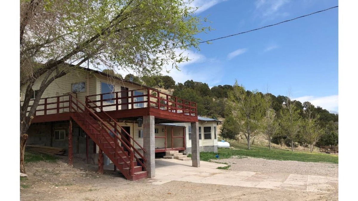Nephi House | Secluded Setting Sun Ranch Home