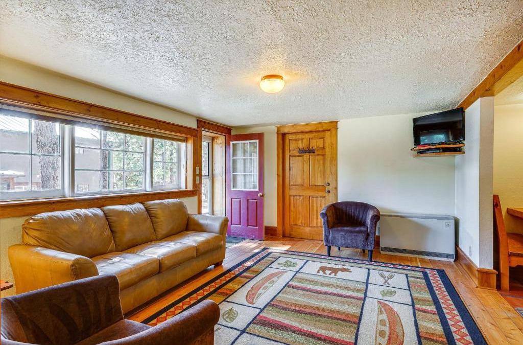 Weston House | Secluded Stonewall Cabin with Mountain View!