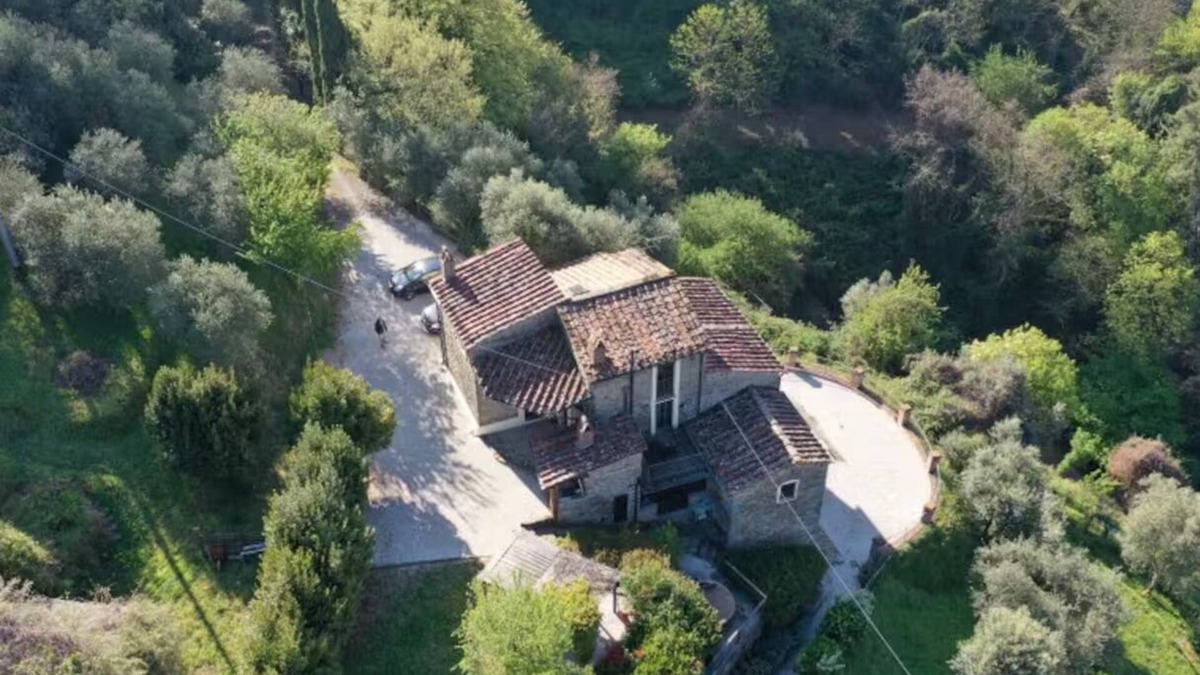 Pescia Villa | Secluded Tuscan Villa with Stunning Views - Pescia