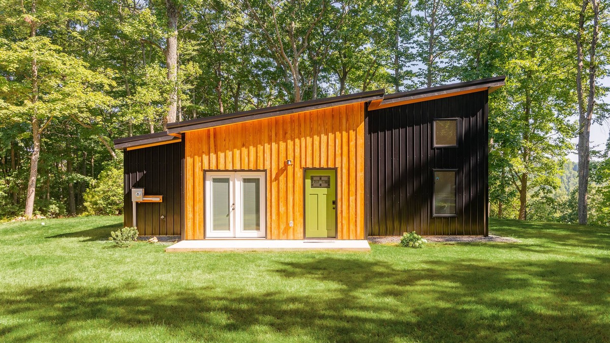 Meadows Of Dan House | Secluded, Unique, Modern Mountain Home Near River and Blue Ridge Parkway!