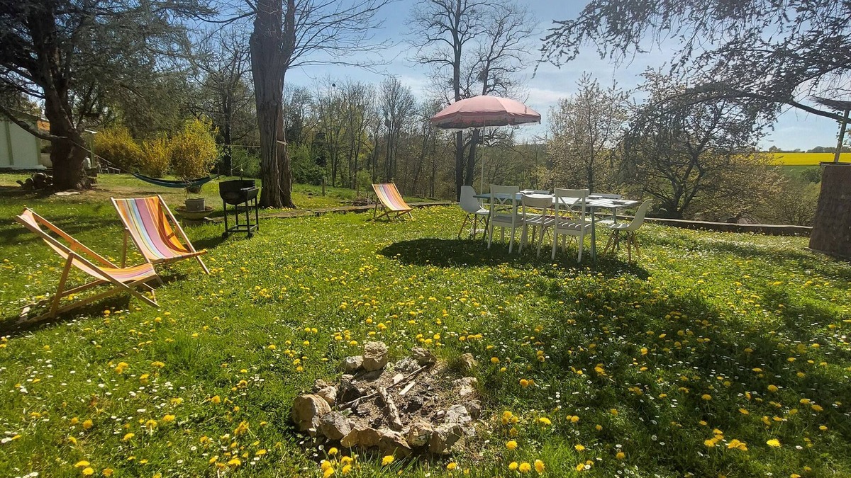 Beaulieu-sur-Loire House | Secluded vineyard with jacuzzi