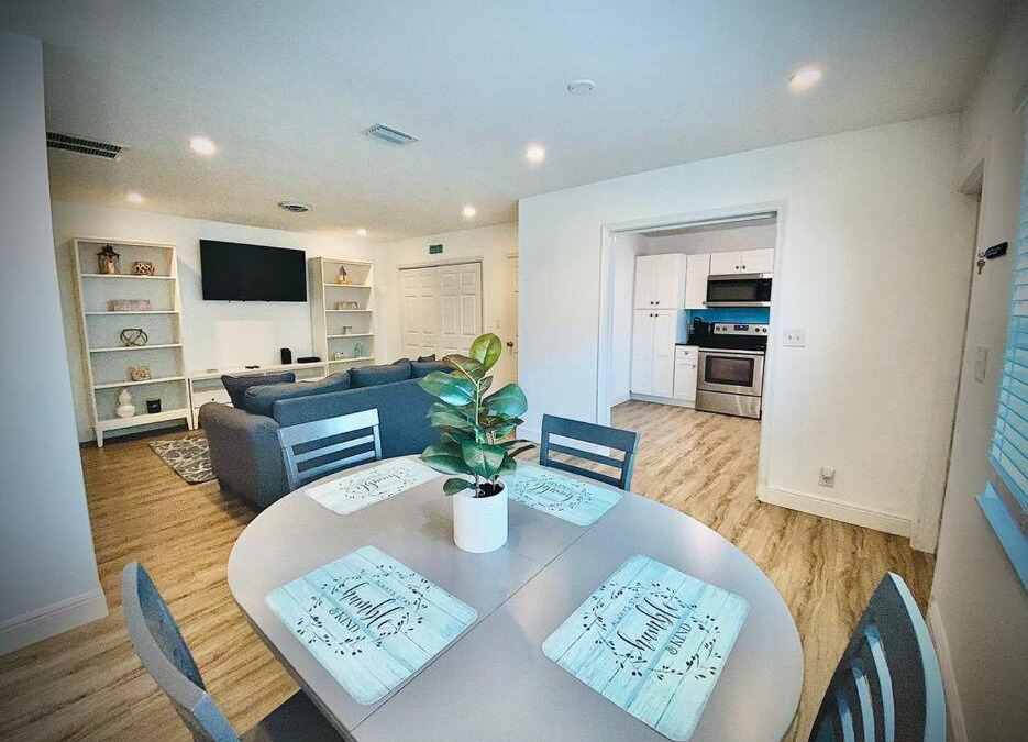 Deerfield Beach Apartment | Secret Serenity! Roomy! Pool! 5 min from Beach!