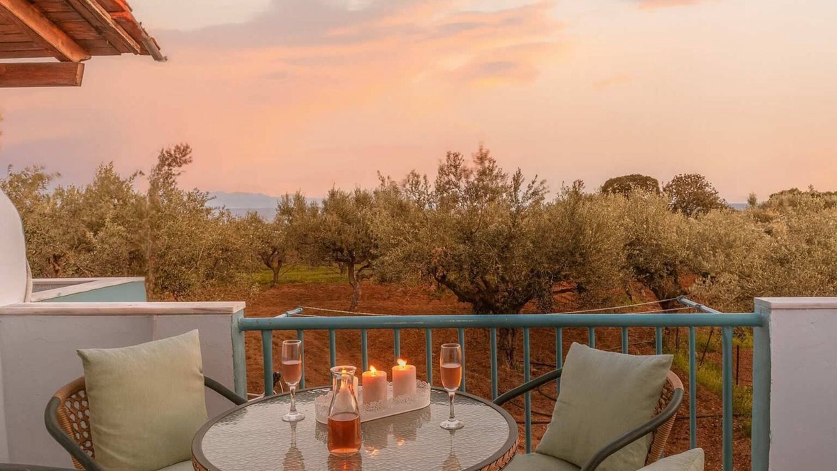 Pylos-Nestoras Apartment | Secret Summer Retreat - Perfect location & BBQ