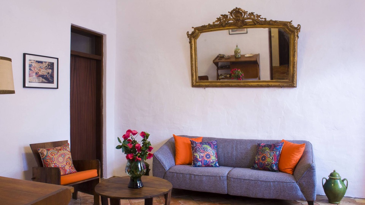 Fuseta House | Secular mediterranean house